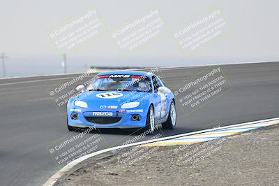 media/Jan-26-2025-CalClub SCCA (Sun) [[cfcea7df88]]/Group 4/Race/